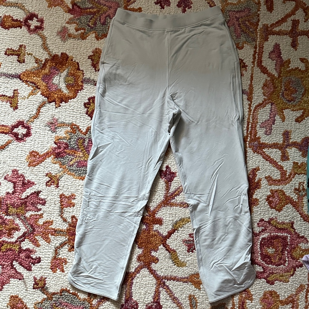 lululemon athletica pale green Leggings